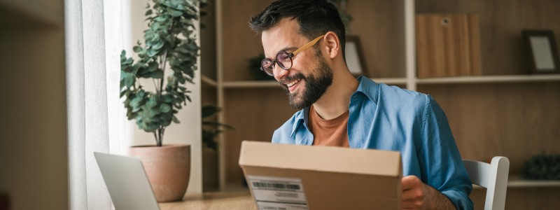 Carte grise, petits colis, santé… des mesures qui impactent le budget des Français en mars