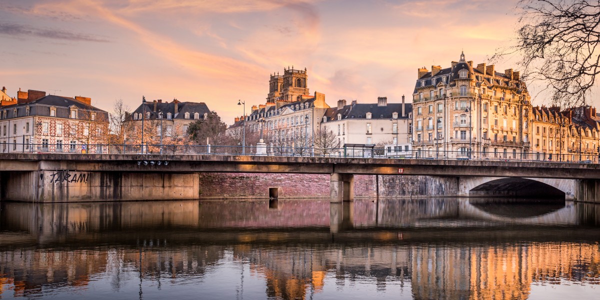 Immobilier : quelle évolution des prix pour les villes les plus chères de Bretagne ?