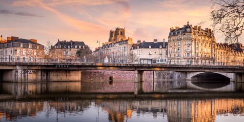 Immobilier : quelle évolution des prix pour les villes les plus chères de Bretagne ?