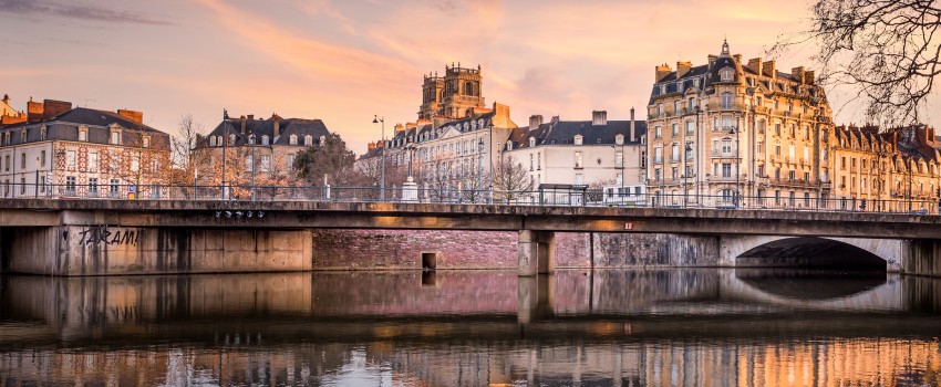 Immobilier : quelle évolution des prix pour les villes les plus chères de Bretagne ?