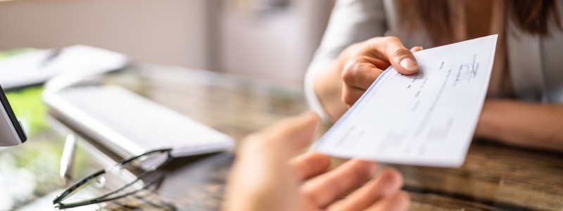 Personne recevant sa rémunération