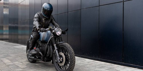 couple sur moto