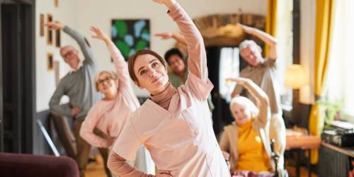 séance de sport dans une maison de retraite ou EHPAD