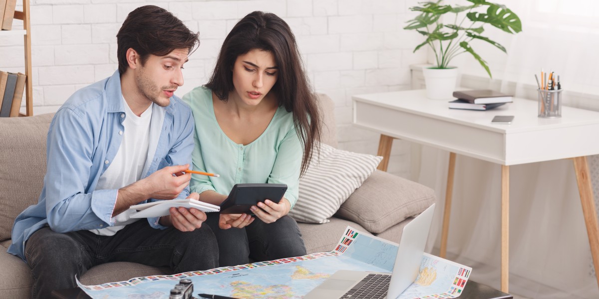 rac-budget-vacances-Français-calcul-ordinateur-carte